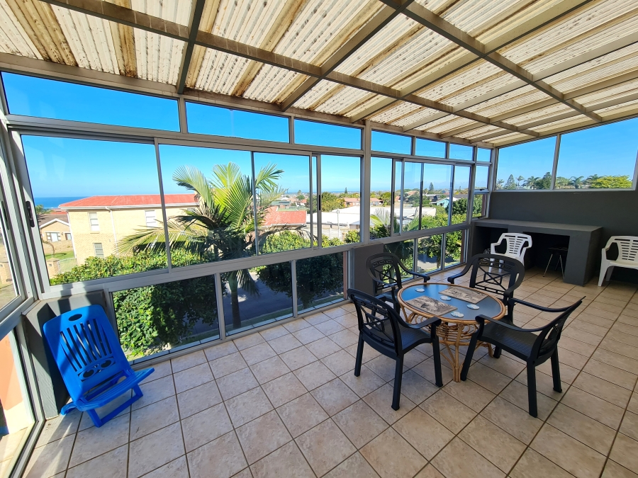 4 Bedroom Property for Sale in C Place Eastern Cape